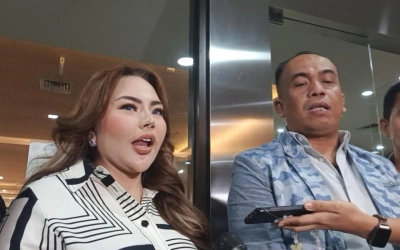 Dijemput Paksa dan Diperiksa 14 Jam, Pengacara Pastikan Lisa Mariana Tidak Ditahan